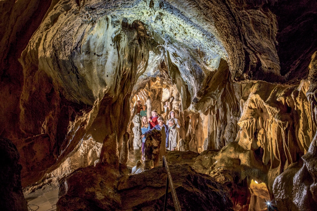 Die Bilsteinhöhle im Naturpark Arnsberger Wald. Foto: Fotostudio Tölle/Sauerland-Tourismus e. V.