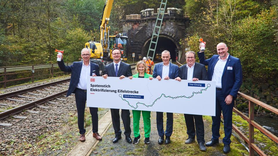 Startsignal für die Elektrifizierung der Eifelstrecke